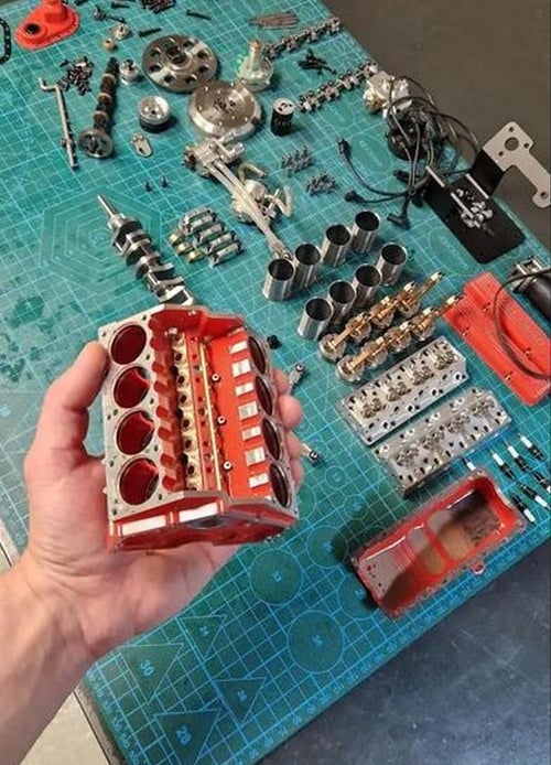 V8 Petrol Engine Model Kit